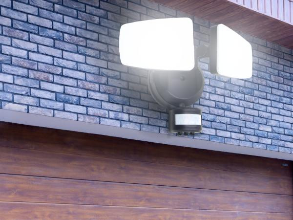 Venkovní černý LED reflektor s PIR čidlem 24W/3000K/4000K/6000K - LFX025 3