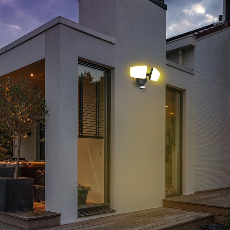 Venkovní černý LED reflektor s PIR čidlem 24W/3000K/4000K/6000K - LFX025 6