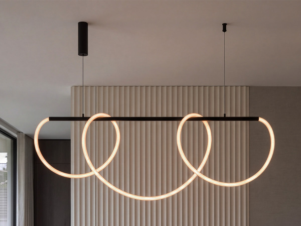 Závěsné LED svítidlo + dálkové ovládání 105 W – J4396/B